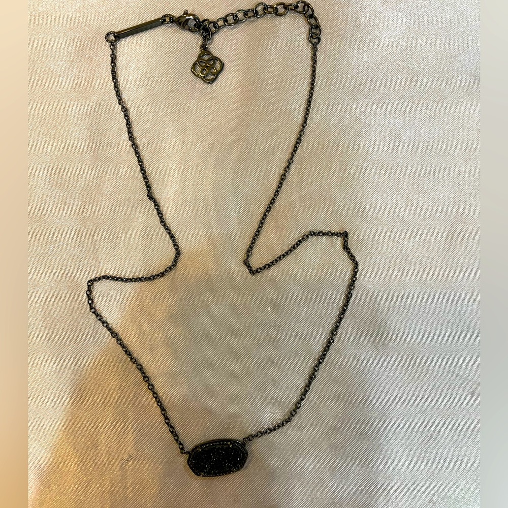 Kendra Scott small black Elisa style black chain pendent.